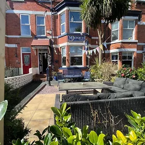 Monico Guest house
